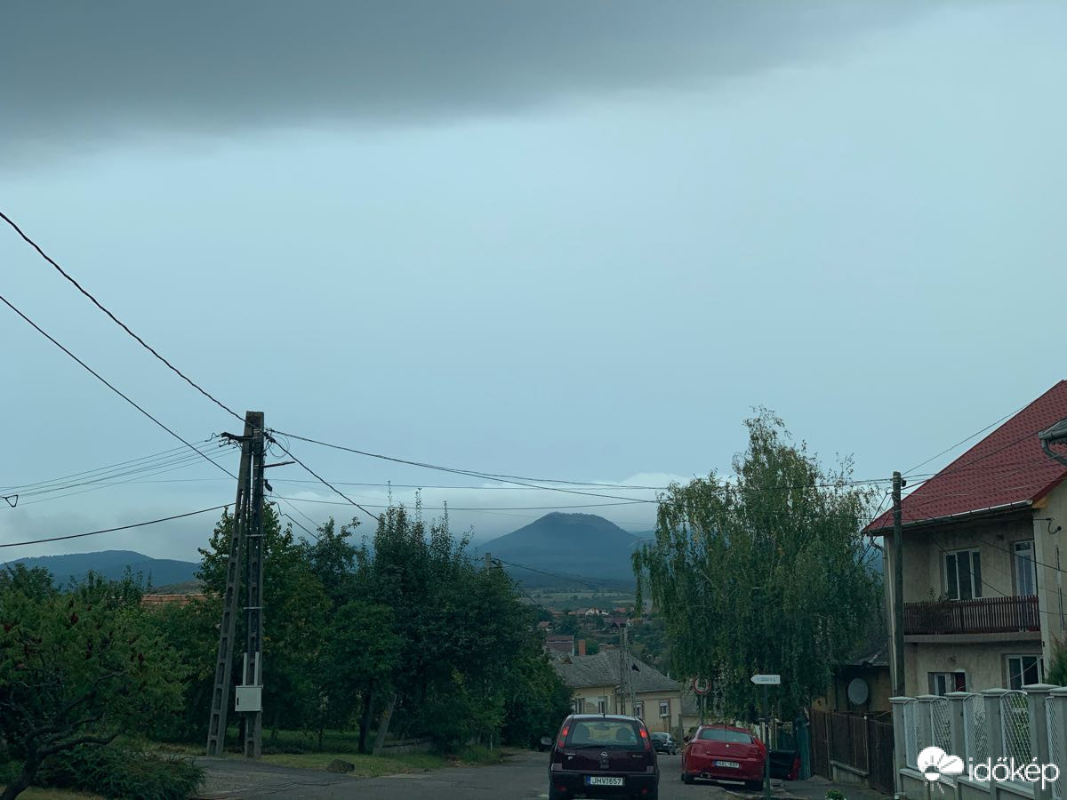 Gyöngyöstarján