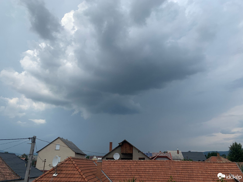Gyöngyös