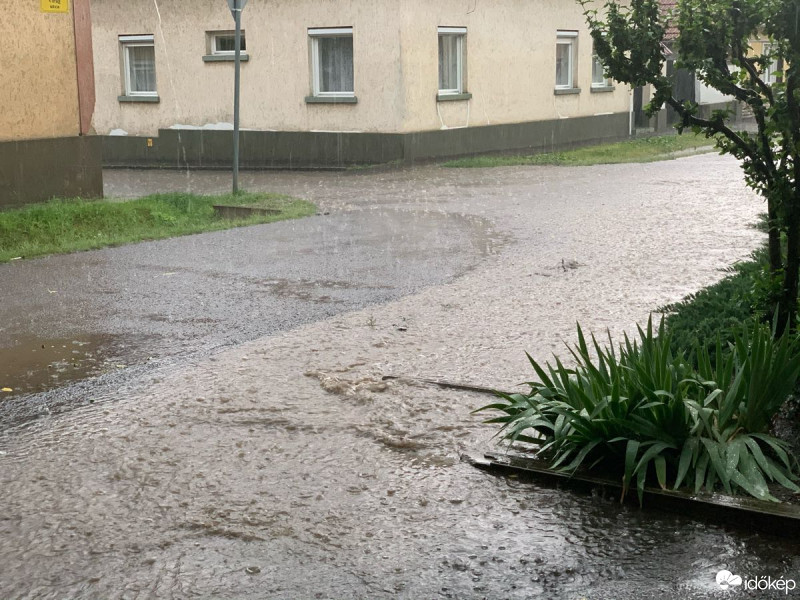 Gyöngyös