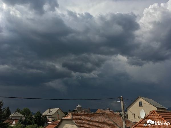 Gyöngyös