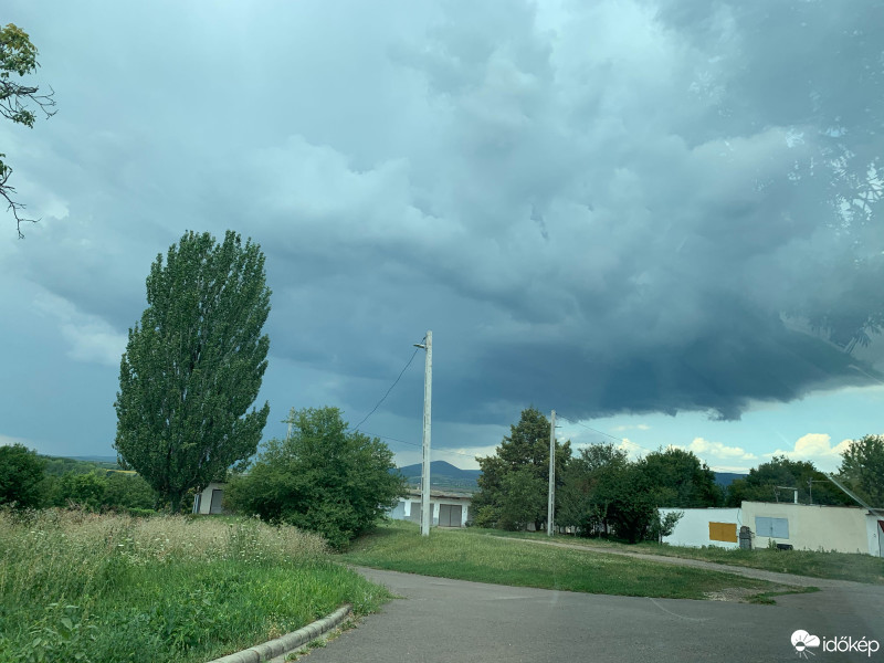 Gyöngyös