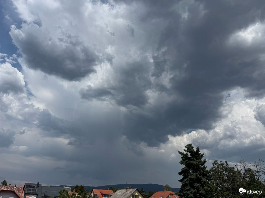 Gyöngyös