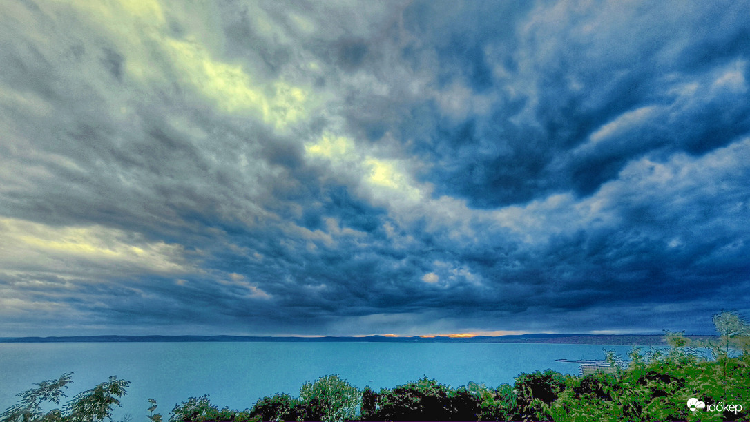 Tegnapi Balaton