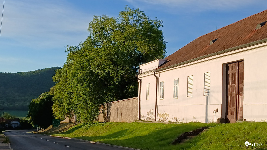 Bajna