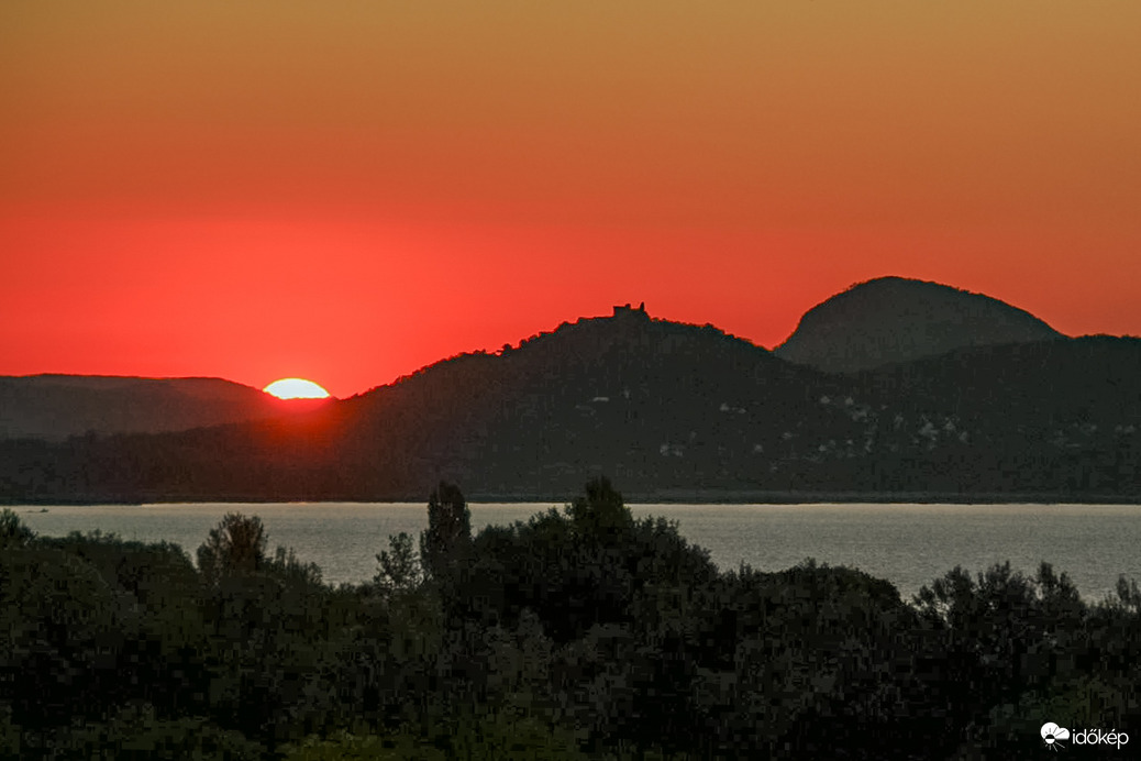 Napkelte tanúi 