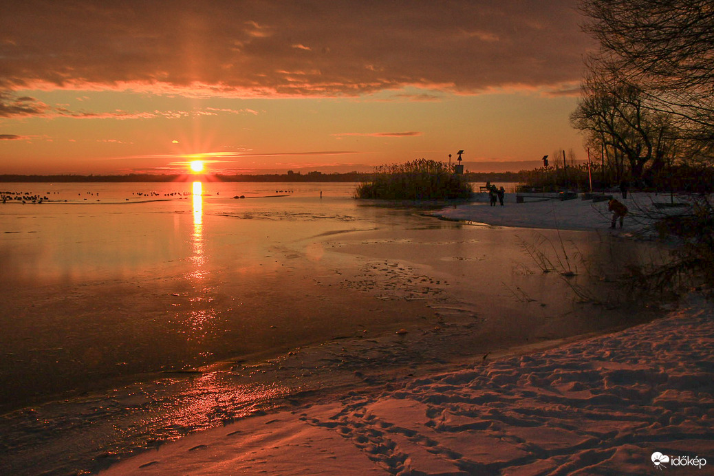 Naposzlopos bűvölet