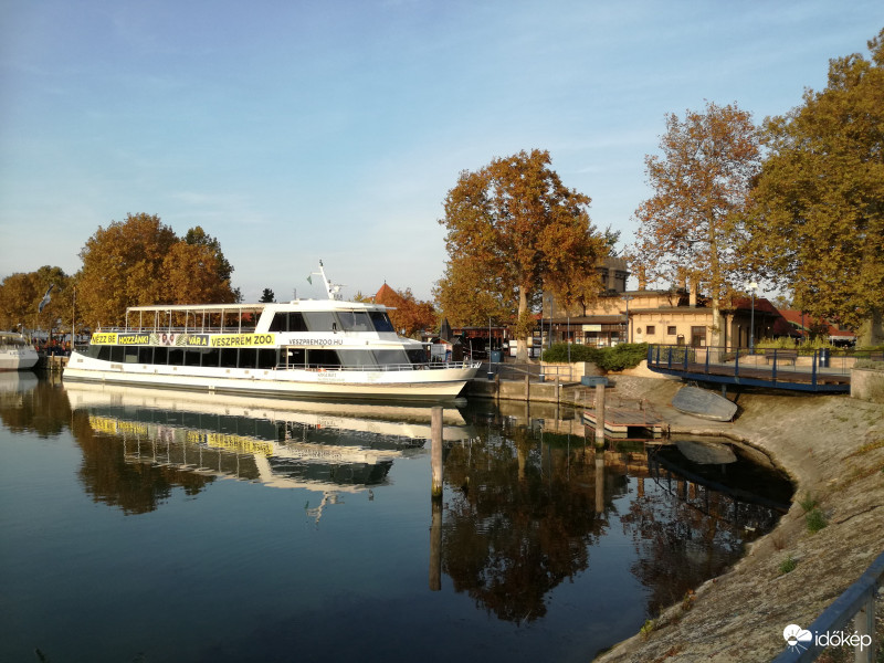 Fonyódon a kikötöben