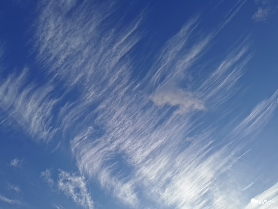 Esti felhők...