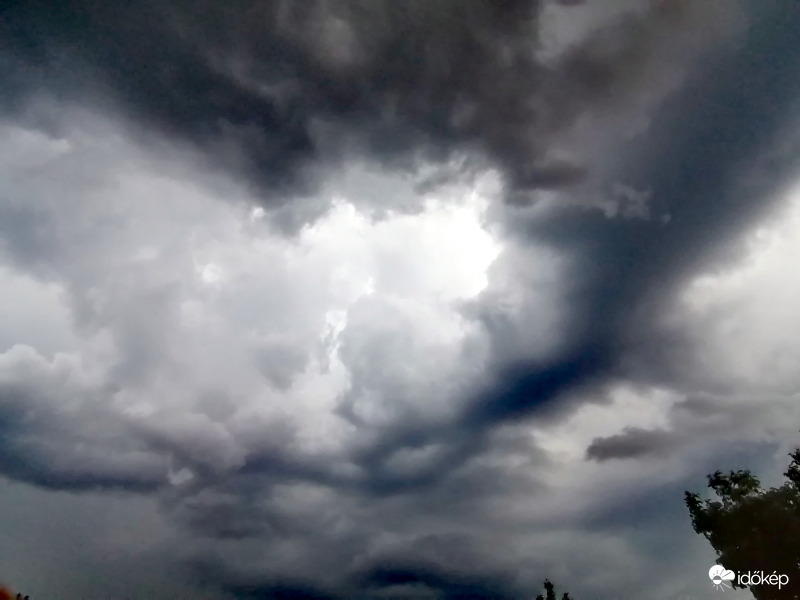 Zivatarfelhő 2.