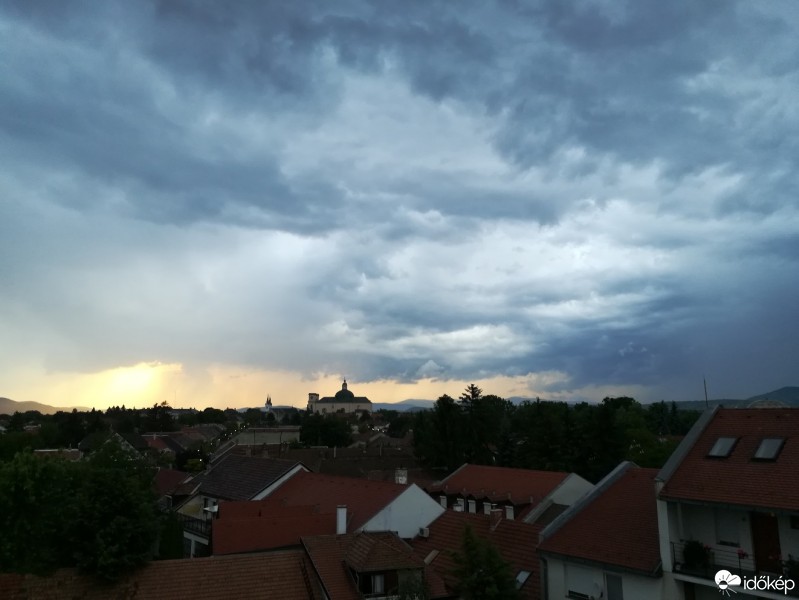 Vác