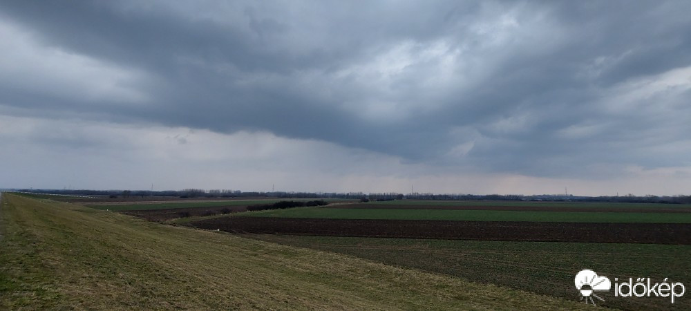 Fülpösdaróc