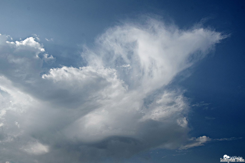 Felhők.