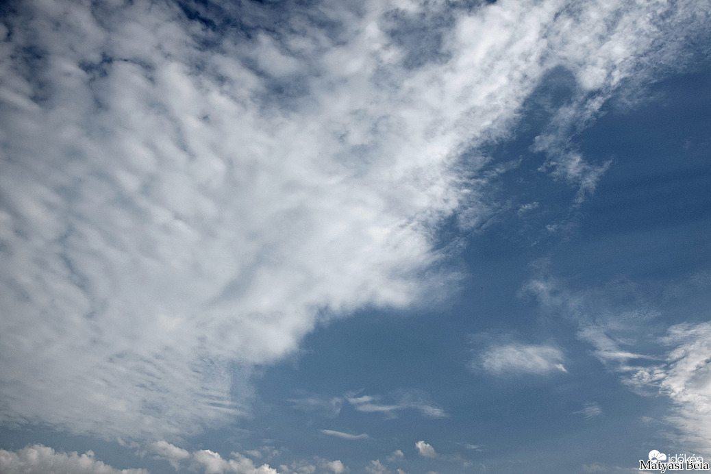 Felhők.