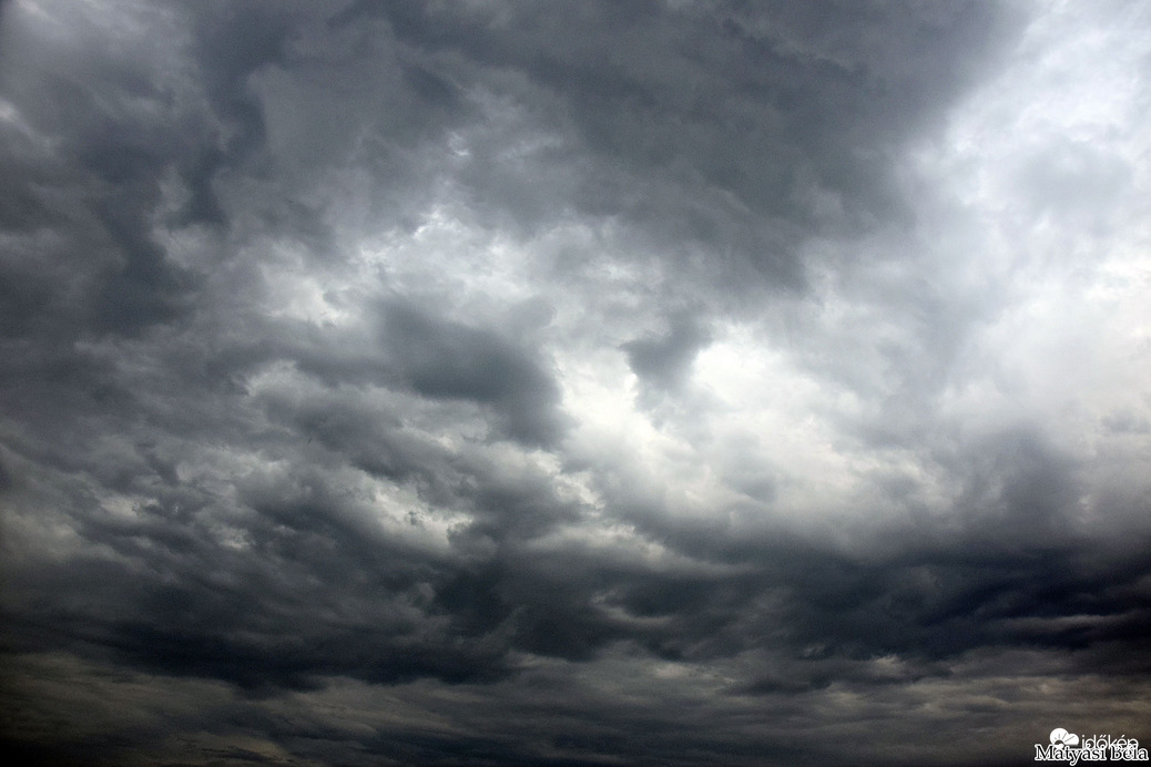 Felhők.