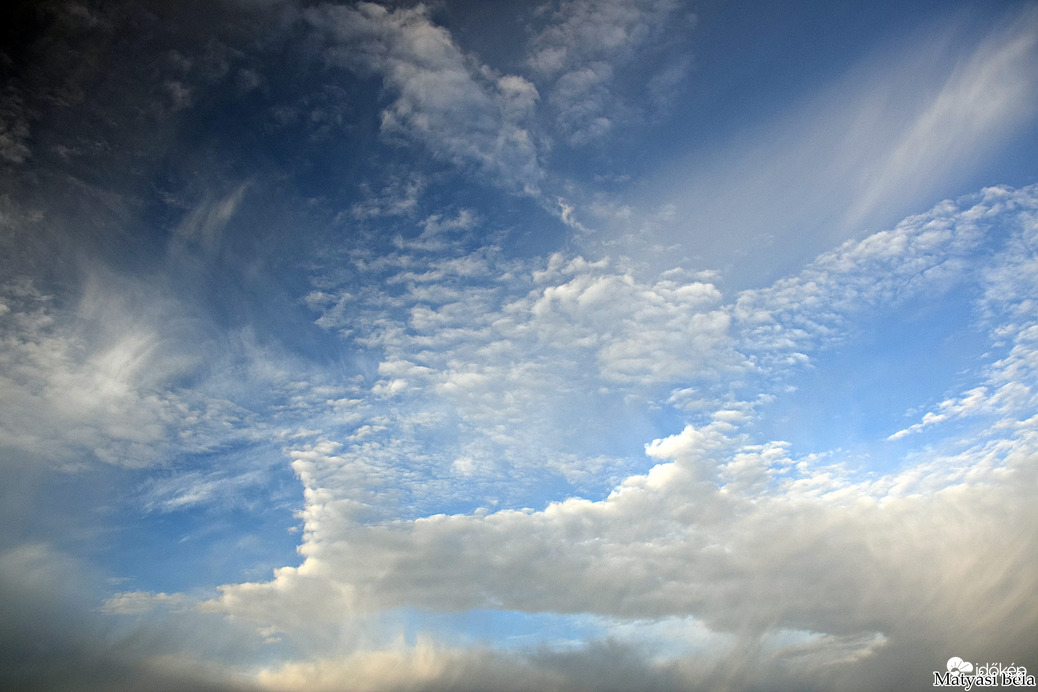 Felhők.