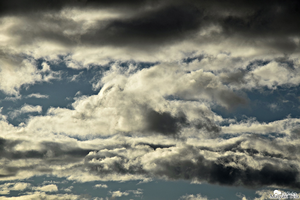 Felhők.