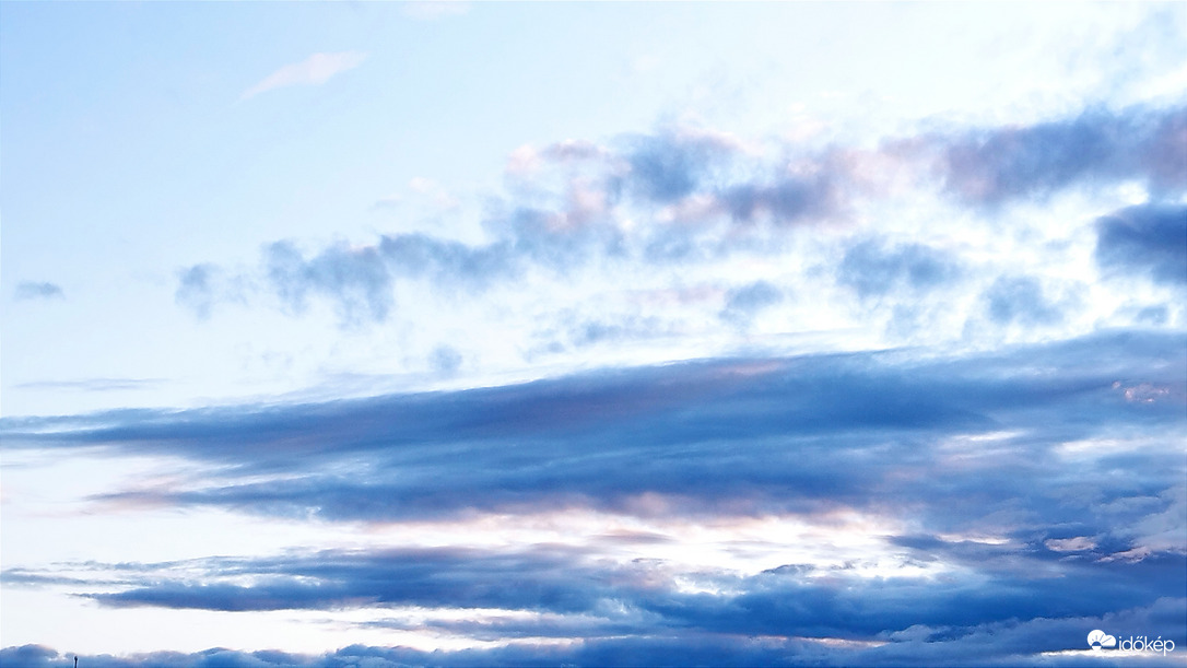 Felhők.