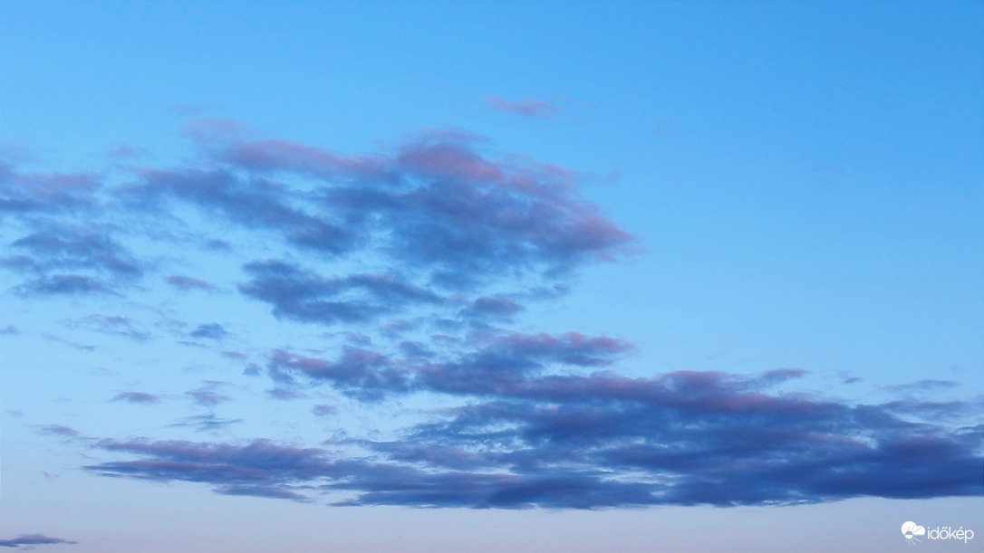 Felhők.