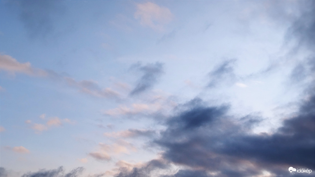Felhők.