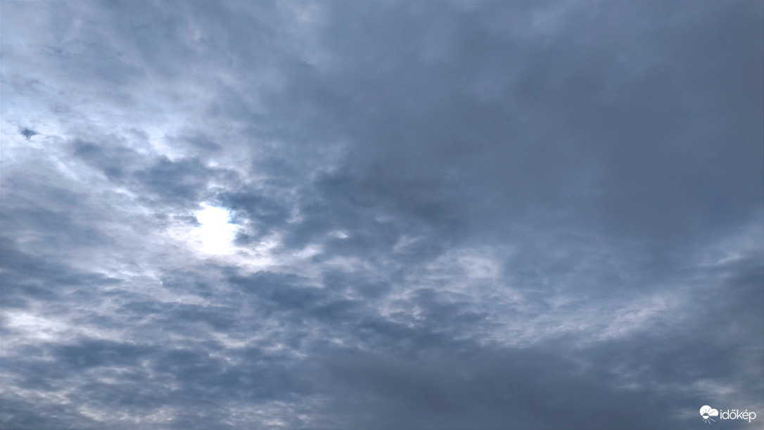 Felhők.