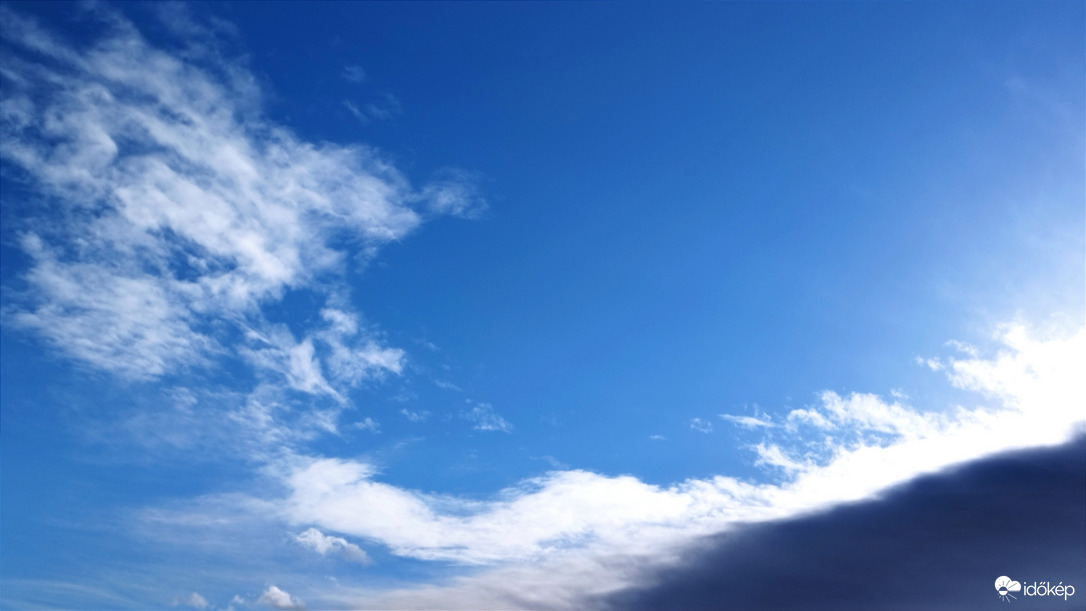 Felhők.