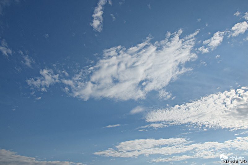 Felhők 1.0
