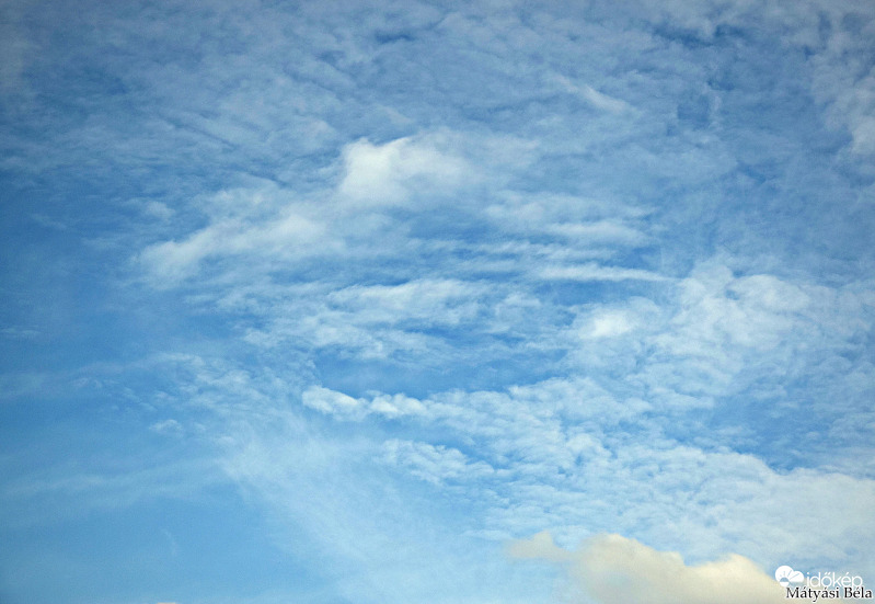 Felhők 1.0