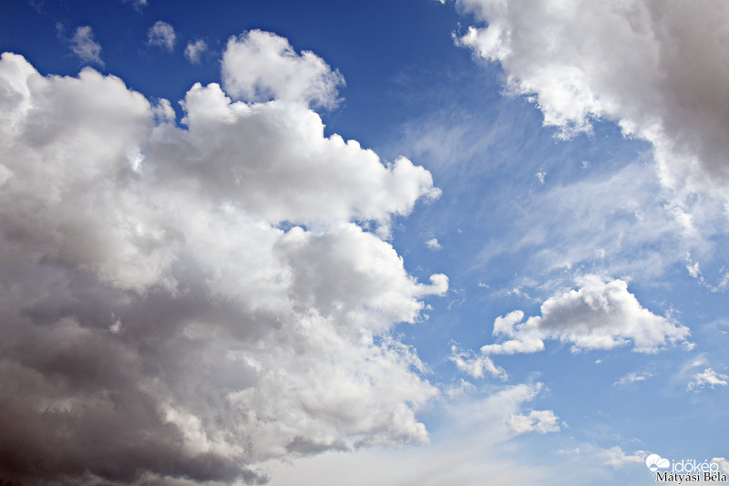 Felhők 1.0