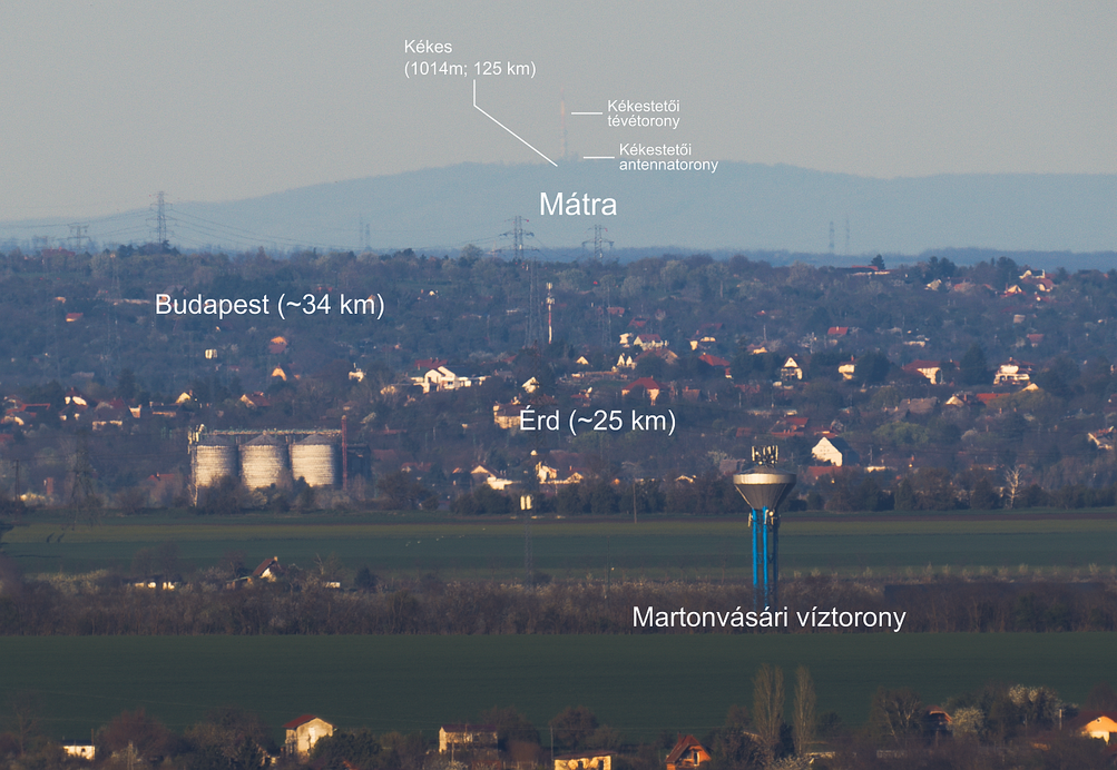 A Velencei-hegységből fotózva a Kékes