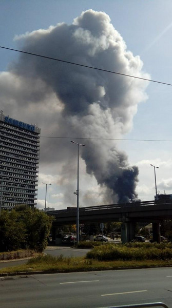 Füstfelhőből kialakuló pirocumulus felhőzet