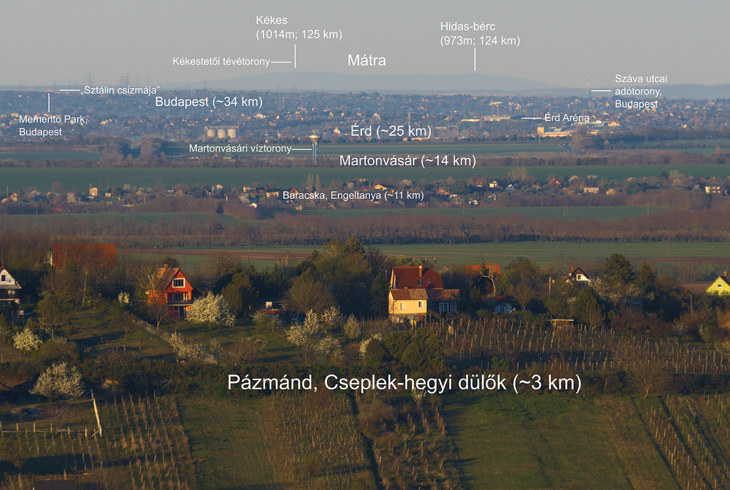 A Velencei-hegységből fotózva a Kékes