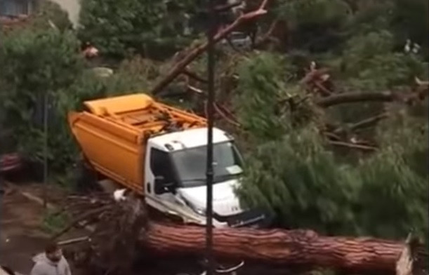 Vihar Olaszországban