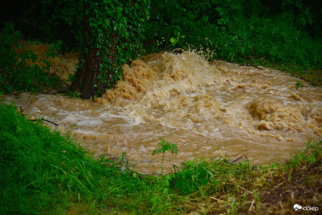 Villámárvíz délnyugaton (2023.05.12.)