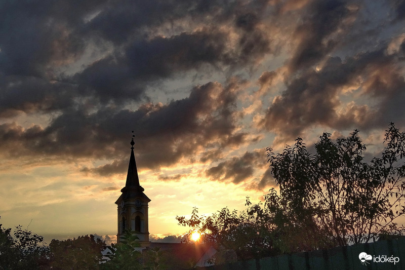 Felhőben