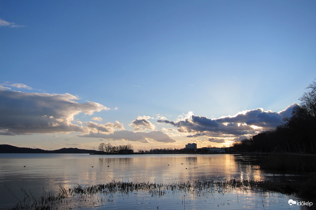 Hidegfronti felhők Balatonfüred fölött-1.