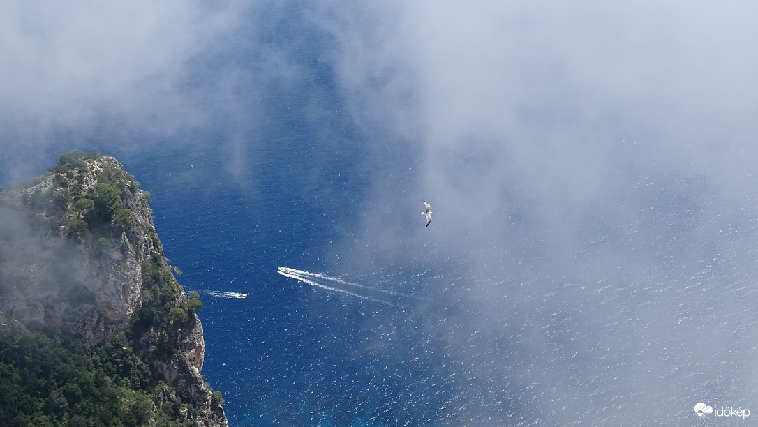 Tirrén-tenger, Capri