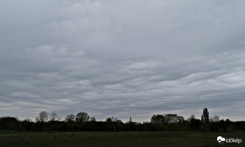 Hullámzás Homokmégy felett