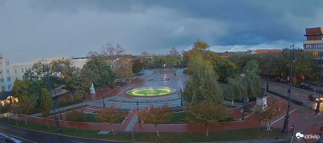 Nagykanizsa Erzsébet tér 2023. október 31. 16.23