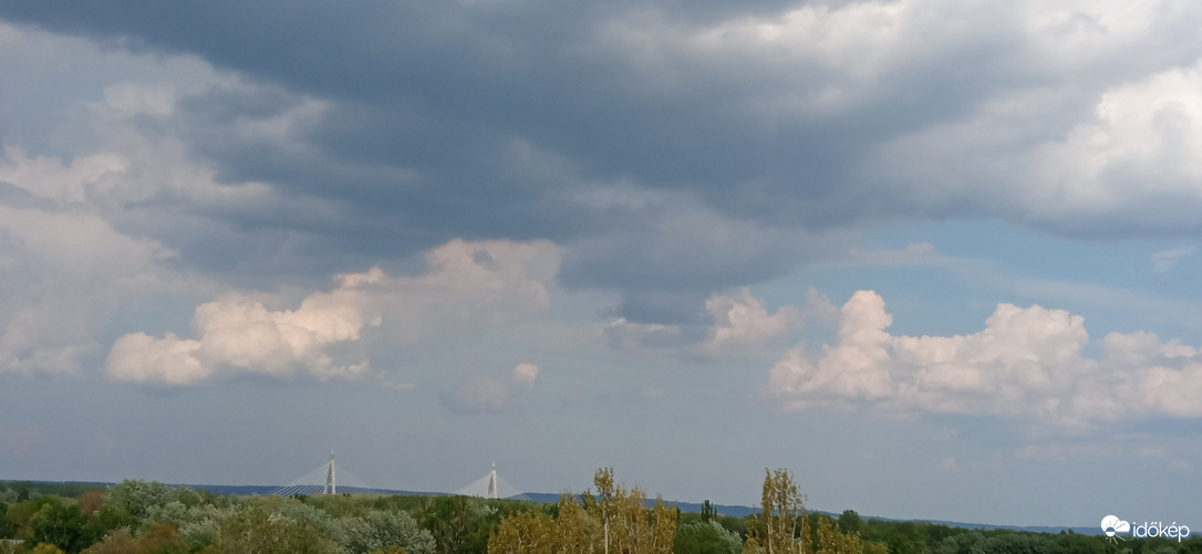 16 órakor még reménykedtem egy jó kis zivatarban, nem lett semmi