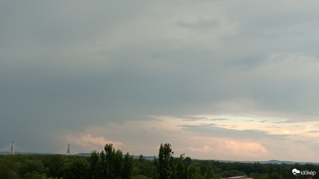 Budapest - elvonult. Lehet, hogy lesz ma még?