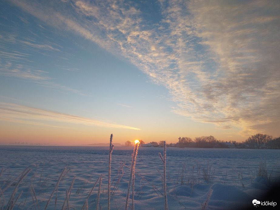 Fény gyúlt Keleten...