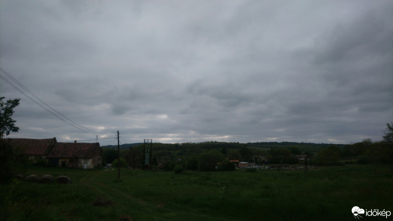Súr