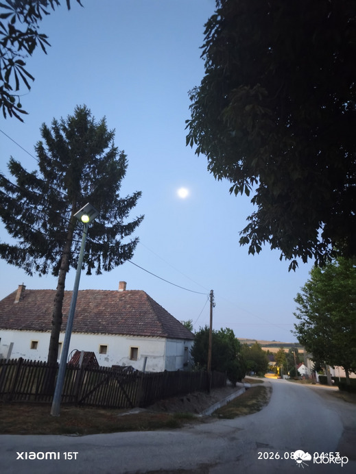 Súr