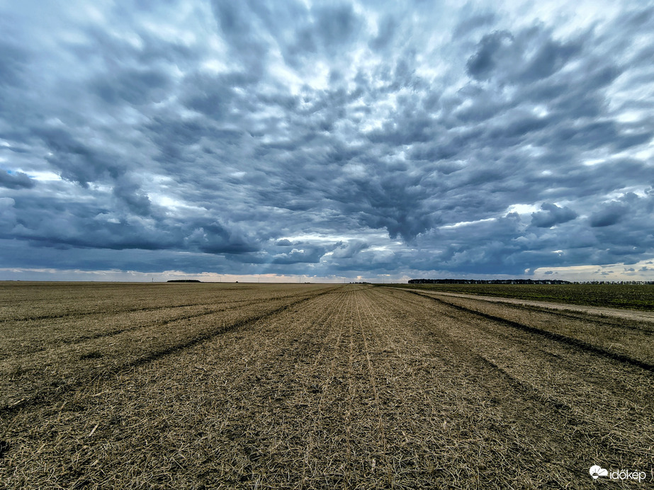 Felhők Mezőhegyes felett