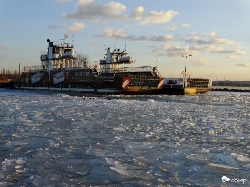 Jég és szél násza-1329