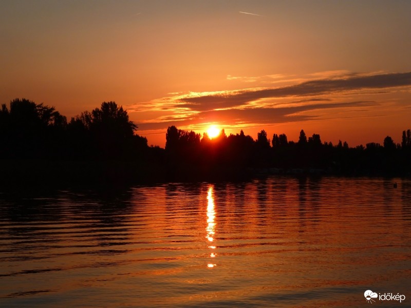 Révfülöpi napkelte ('16. 07. 01., 05:19-kor)