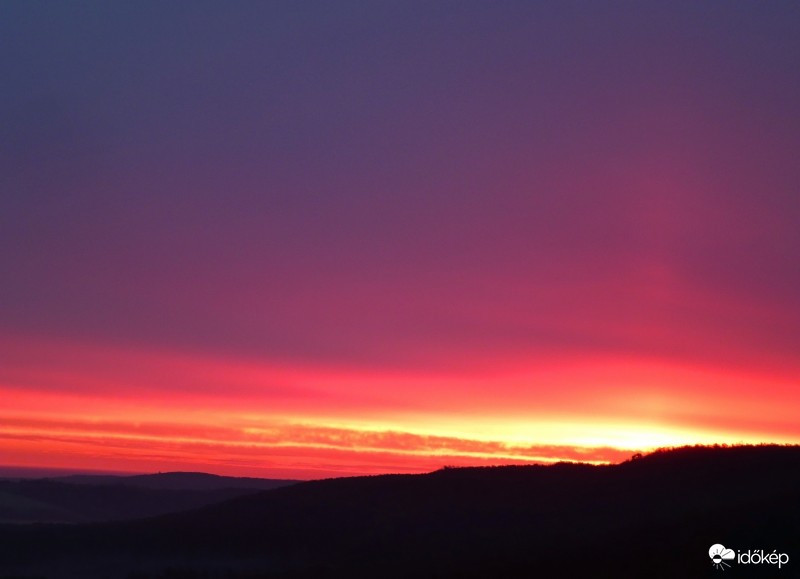 Napkelte naposzloppal