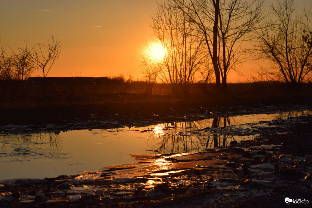 Jégtáblás naplemente, Dévaványa.  :-)