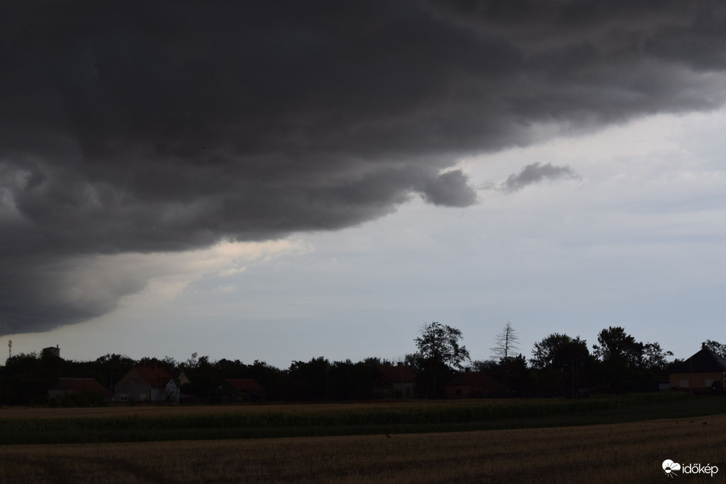 Valami készül Dévaványán!... :o
