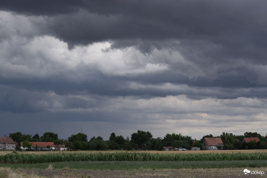 Valami készül Dévaványán!... :o